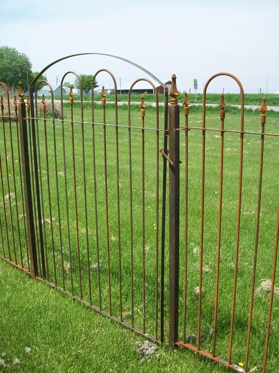 1 5 sq Metal Support Post For 3ft Wrought Iron Fence Or Gate Wrought Iron Metal Posts Fence Driveway And Entry Gates