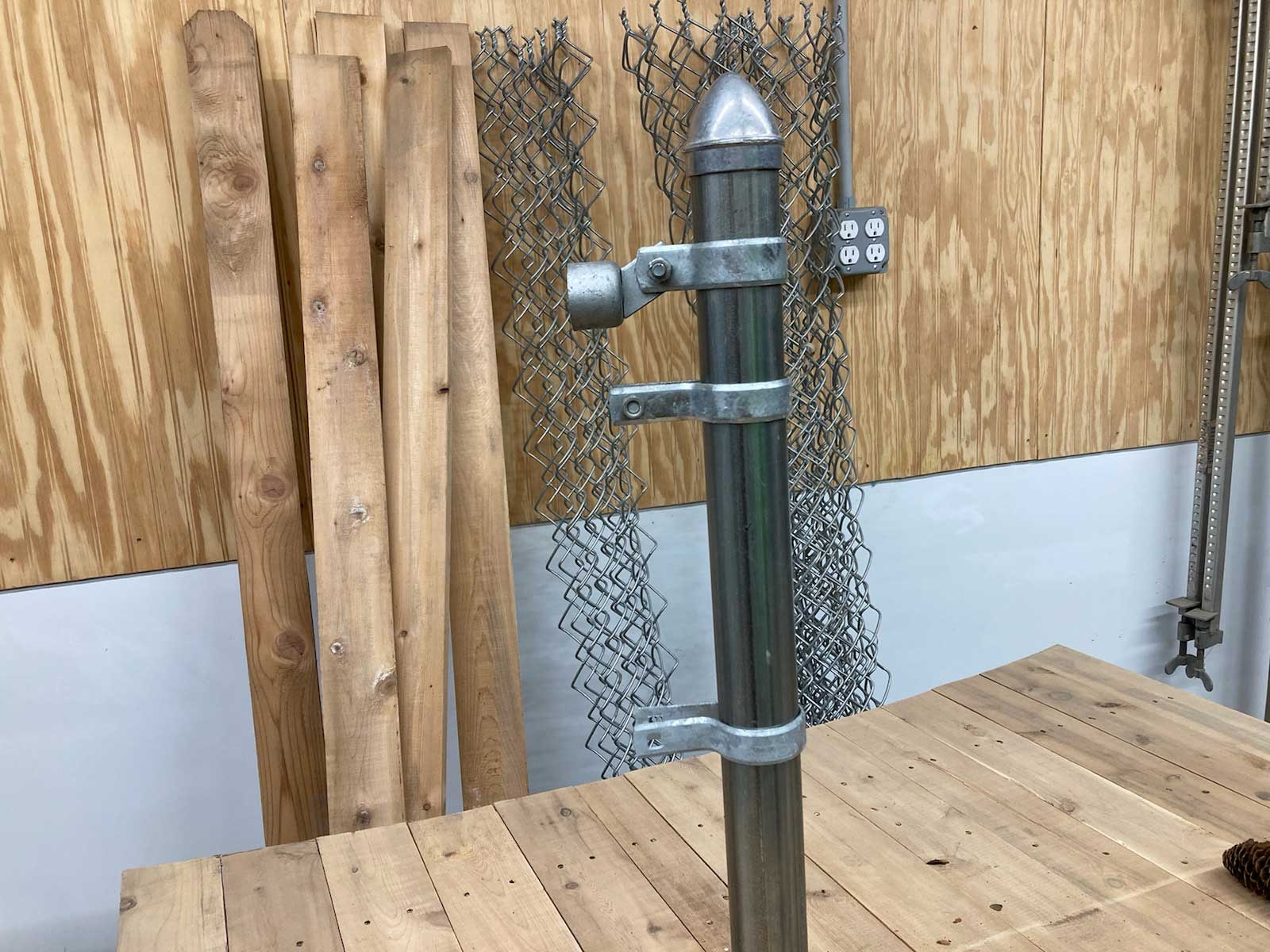 2 Inch Commercial Terminal Chain Link End Post