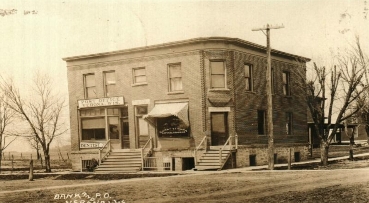 verona post office hours