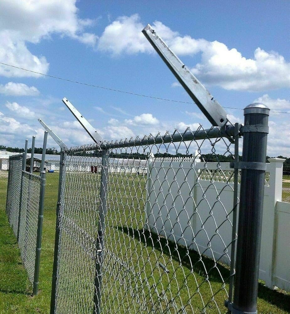 Amazon Extend An Arm Barbed Wire Barbwire Extension Chain Link Fence Set 2 Size 1 3 8 Patio Lawn Garden