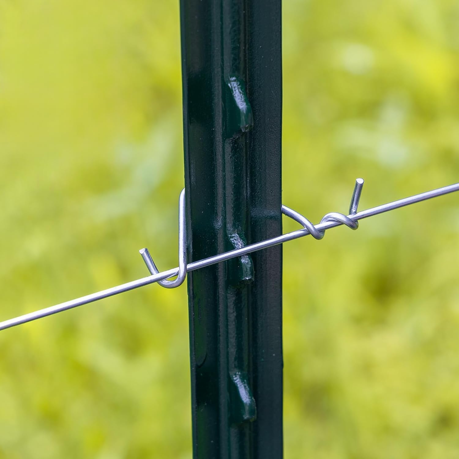 Amazon T Post Clips For Attaching Fencing Wire And Mesh To T Posts 1 25 1 33lb Post Galvanized Steel 100 Patio Lawn Garden