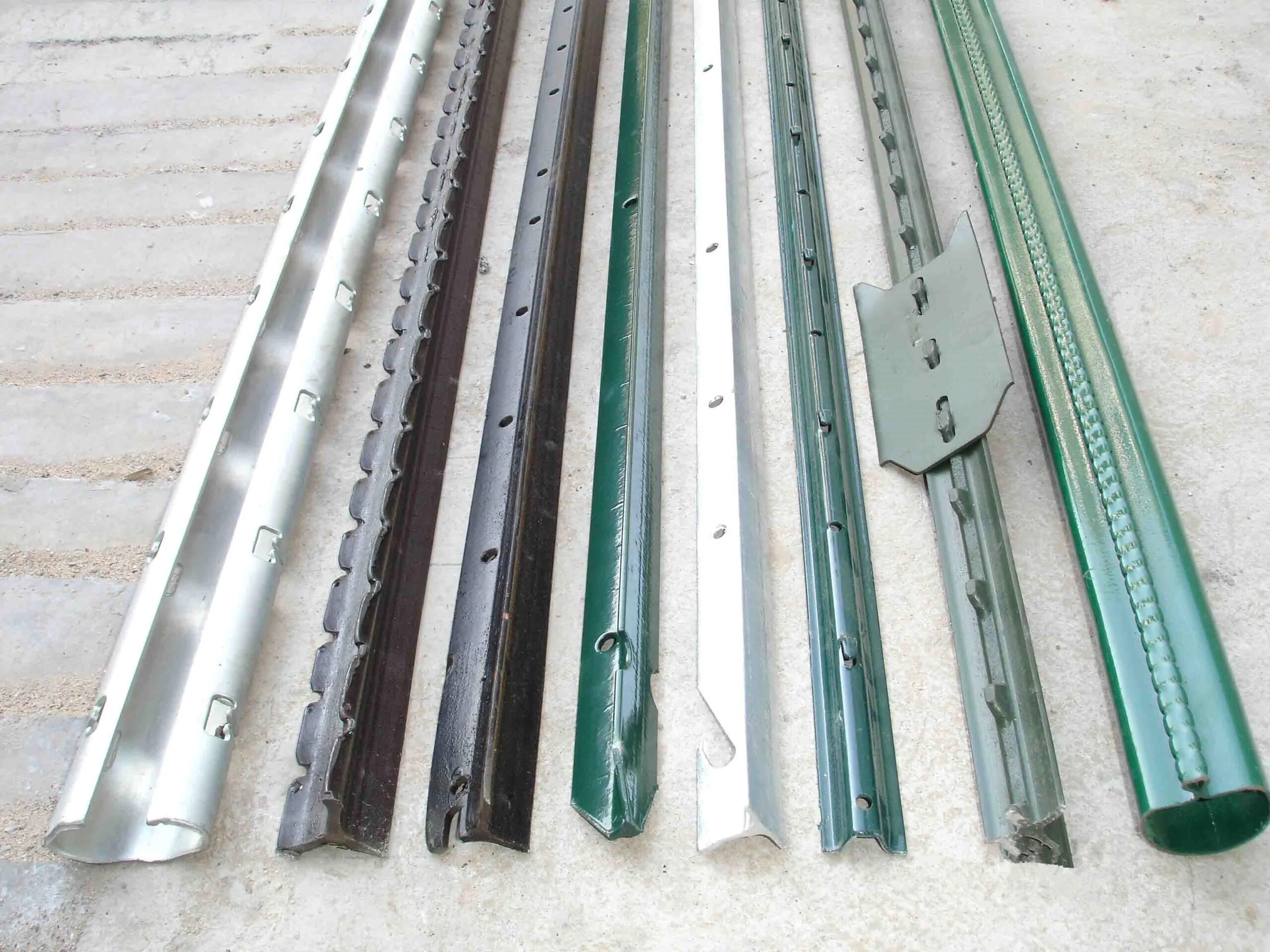 American Farm 6 Ft T Post Galvanized T Post Iron Green Metal Farm T Post Fence Post For Sale