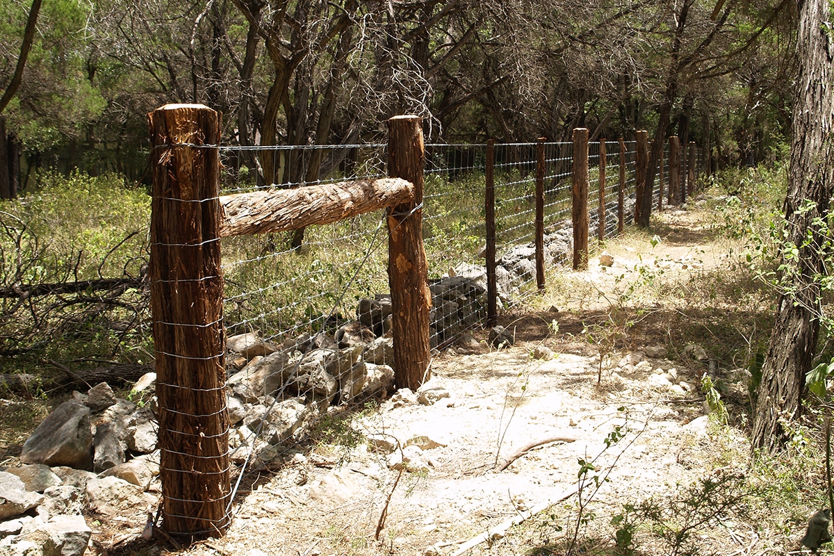 Cedar Post Ranch Fences Fence Company Near Me