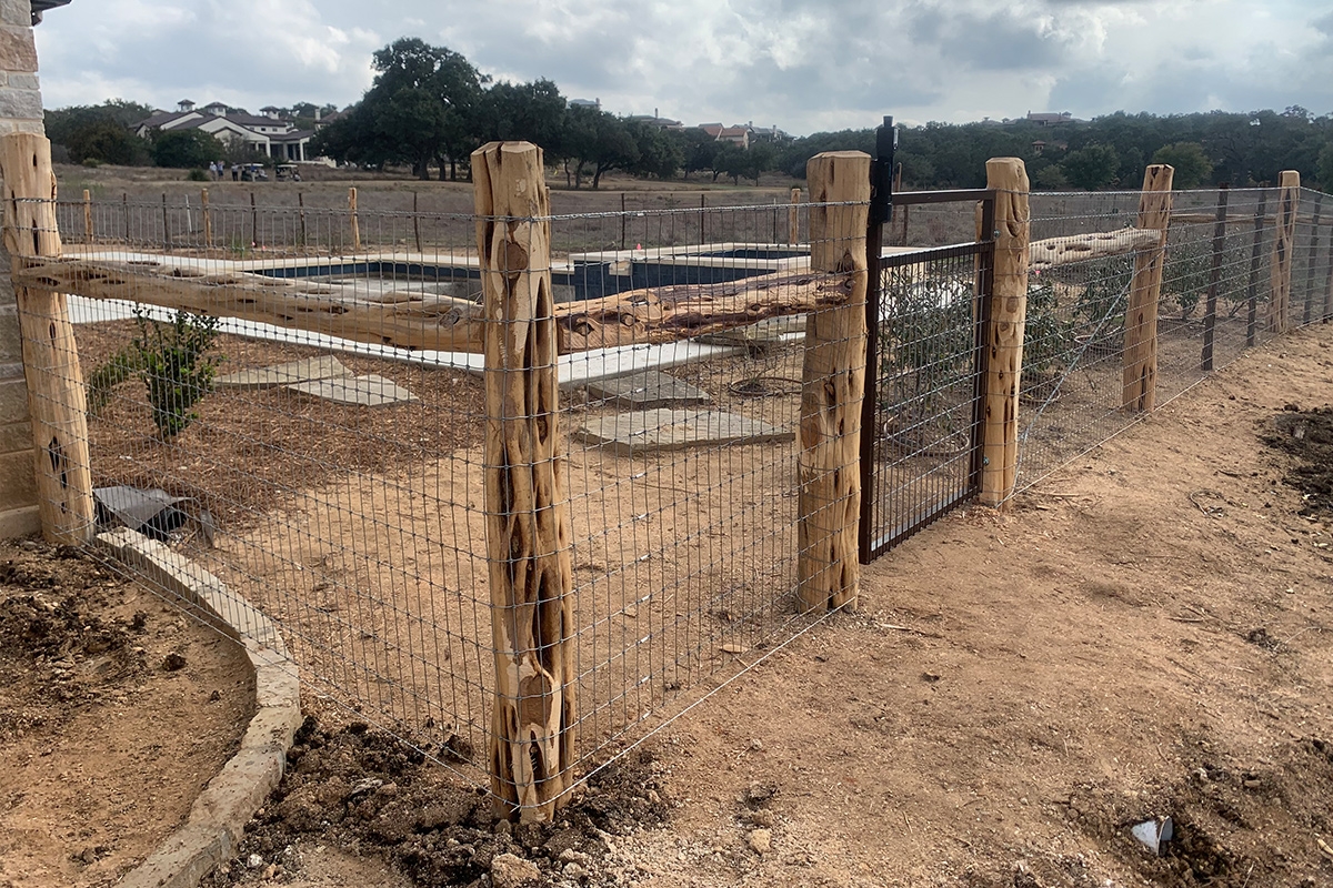 Cedar Post Ranch Fences Fence Company Near Me