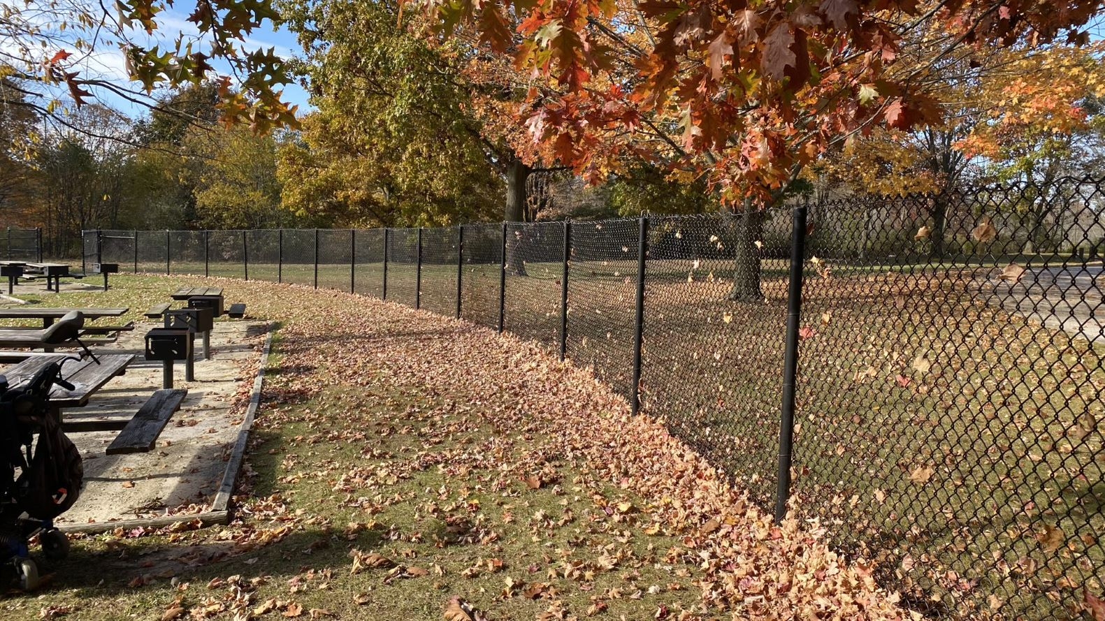 chain link fence post distance