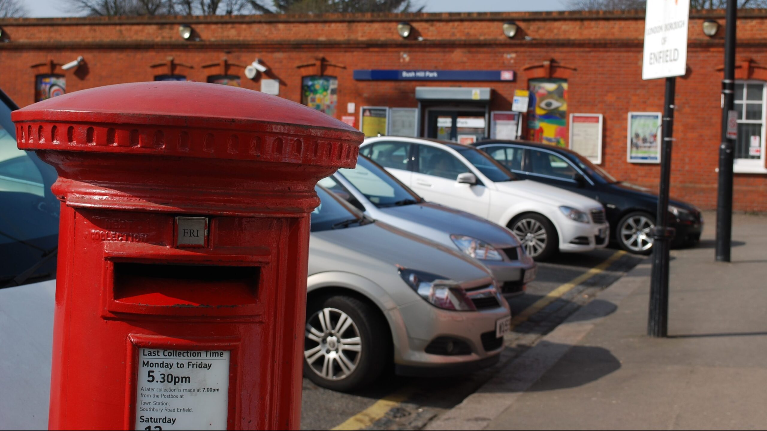 enfield post office hours
