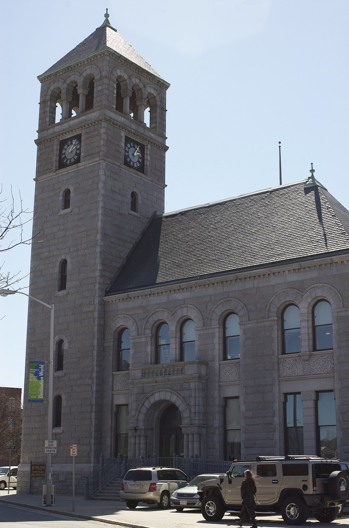 lowell post office hours