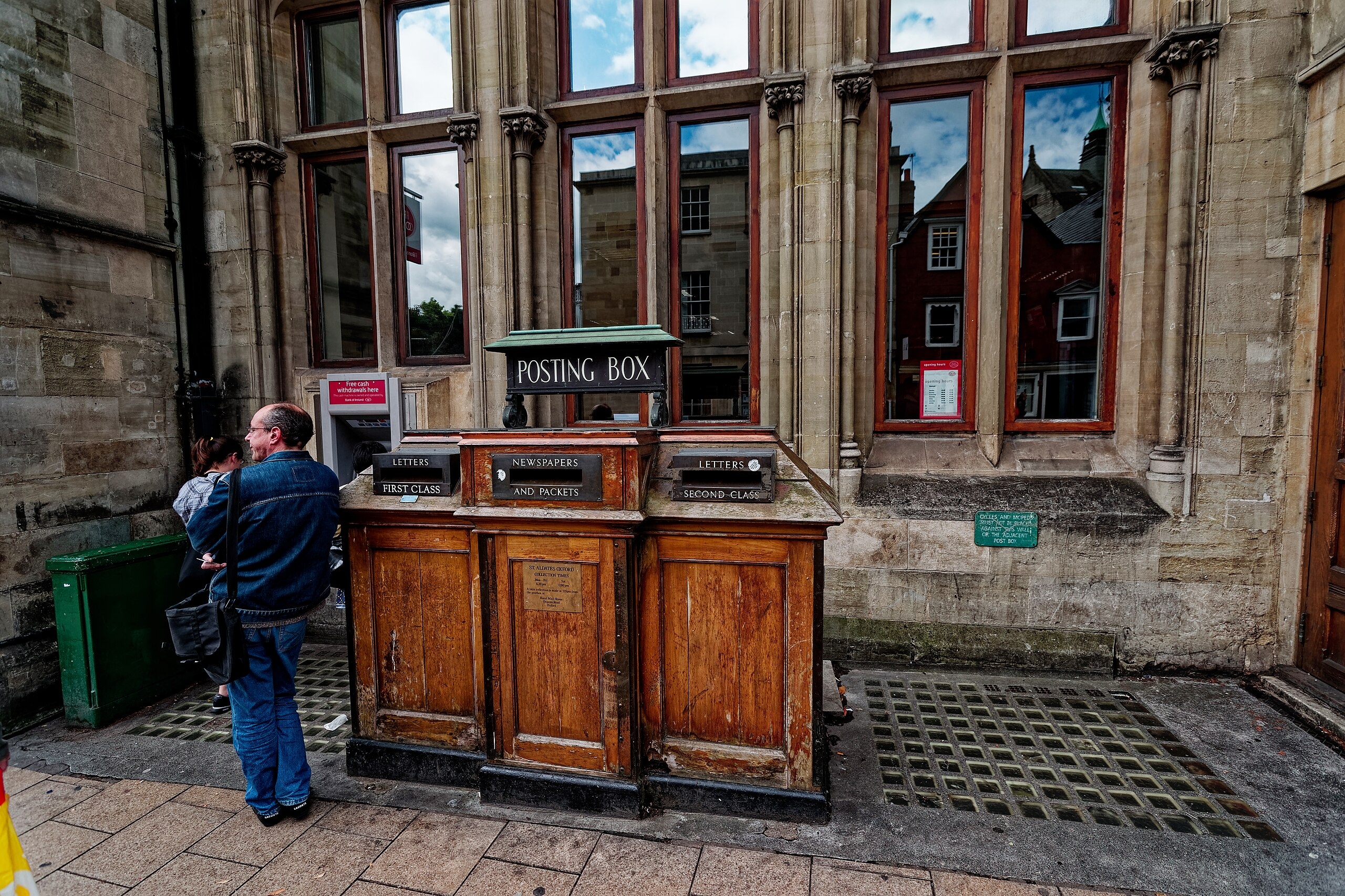 oxford post office hours