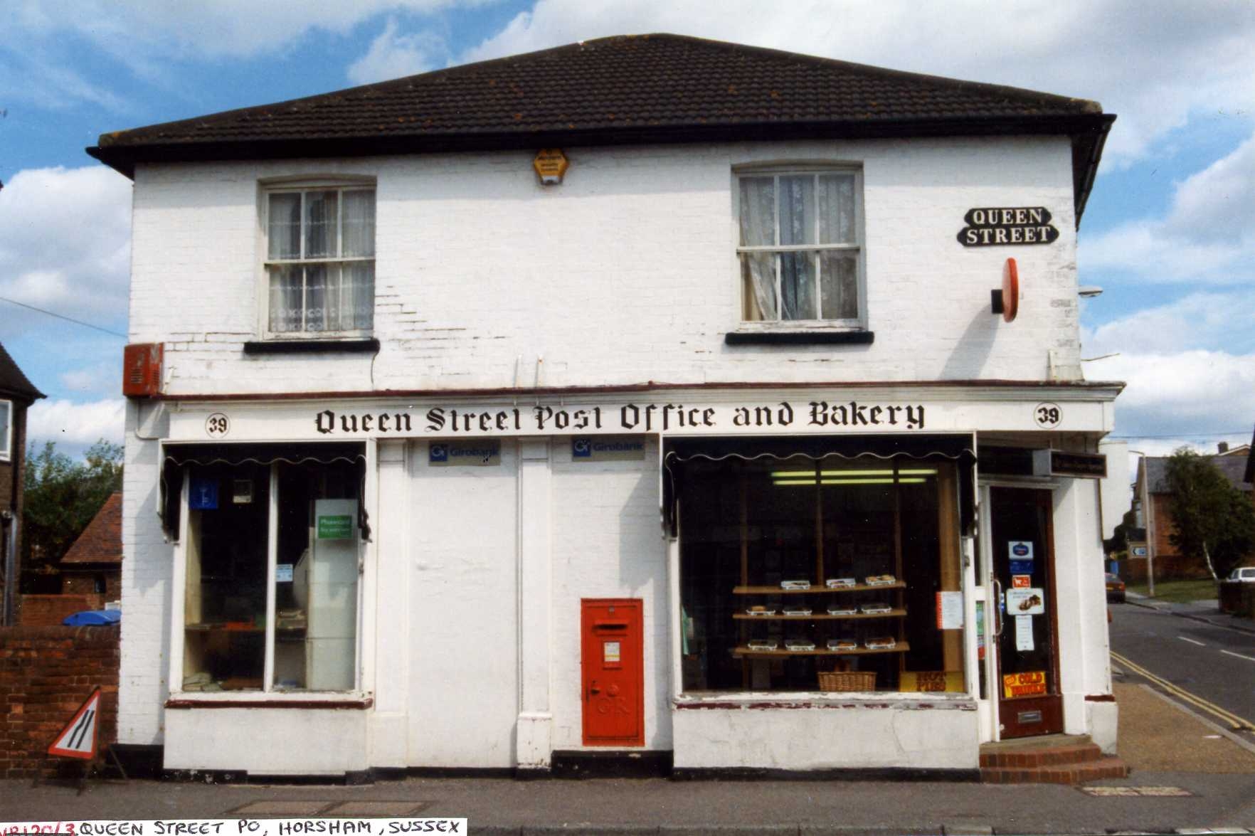 horsham post office hours