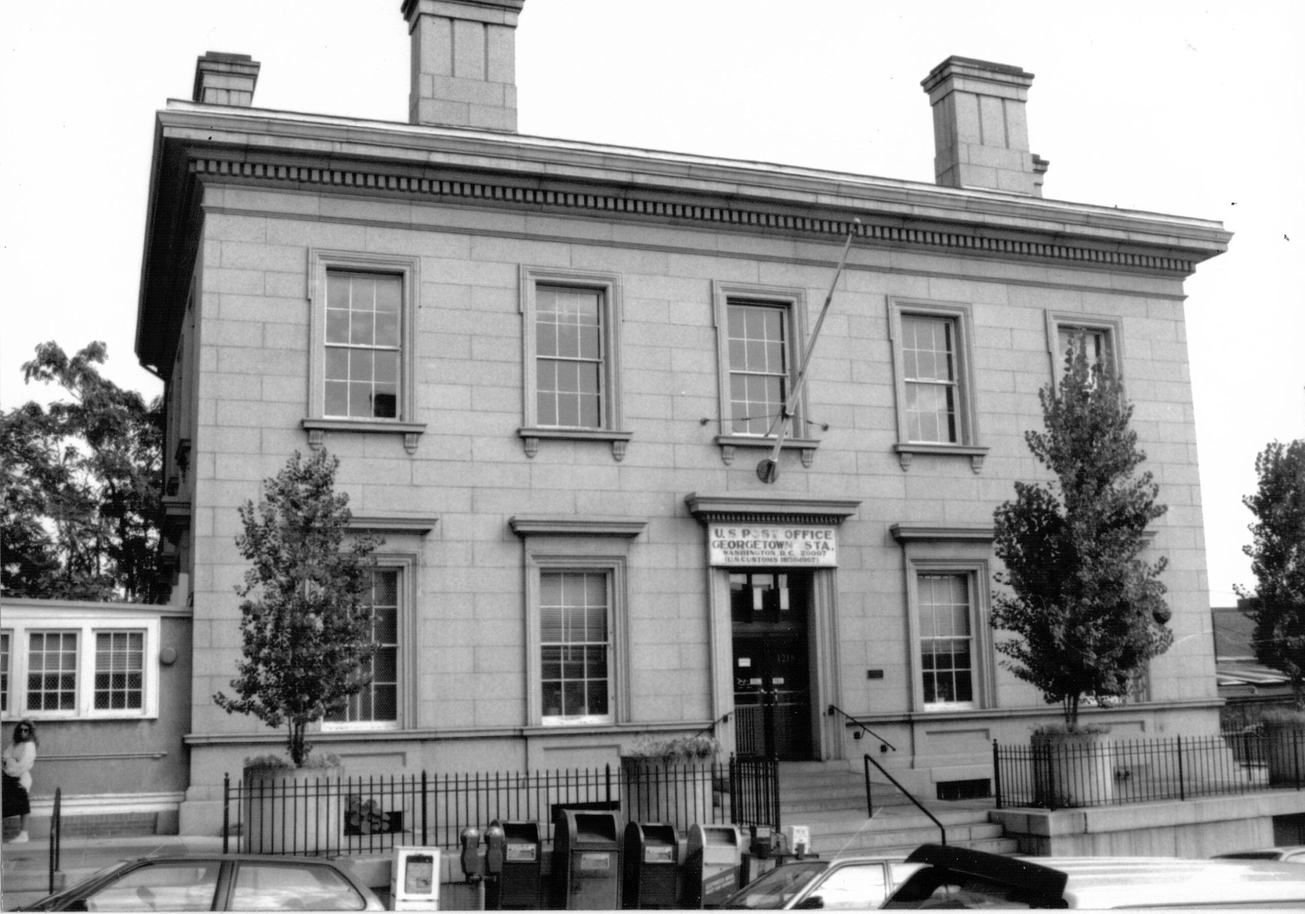 georgetown post office hours