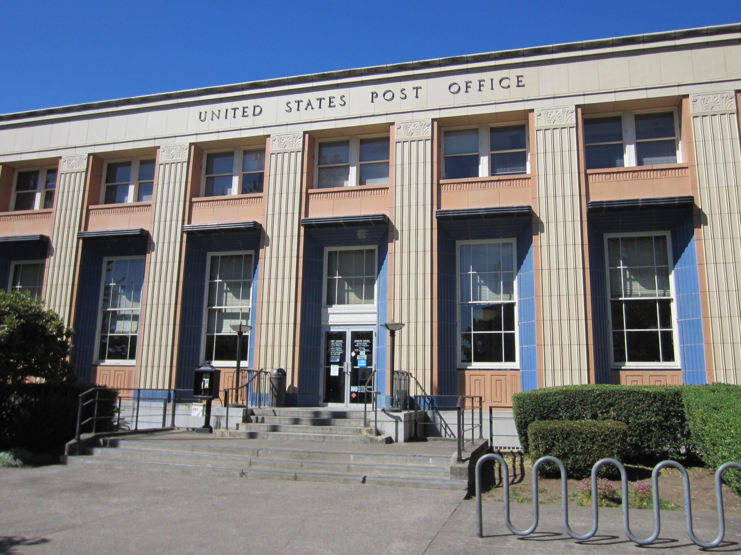 File United States Post Office Eugene Oregon 2012 2 JPG Wikimedia Commons