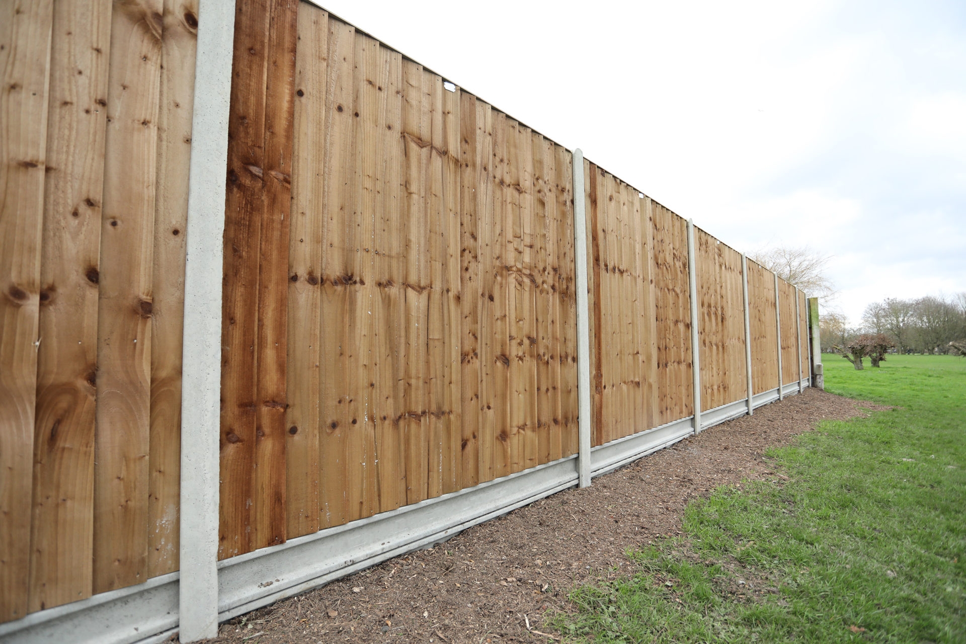 How To Install Concrete Slotted Fence Posts And Gravel Boards Allen Concrete