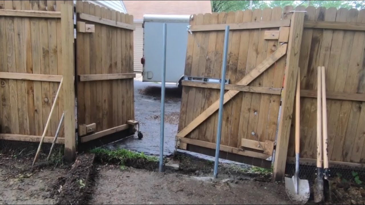 How To Install Wooden Fence With Galvanized Metal Posts YouTube