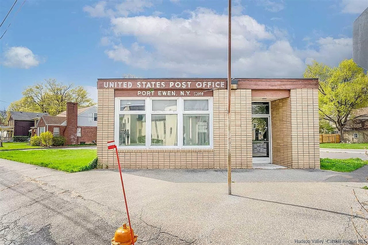 Hudson Valley Post Office Magically Transformed Into Dream Home