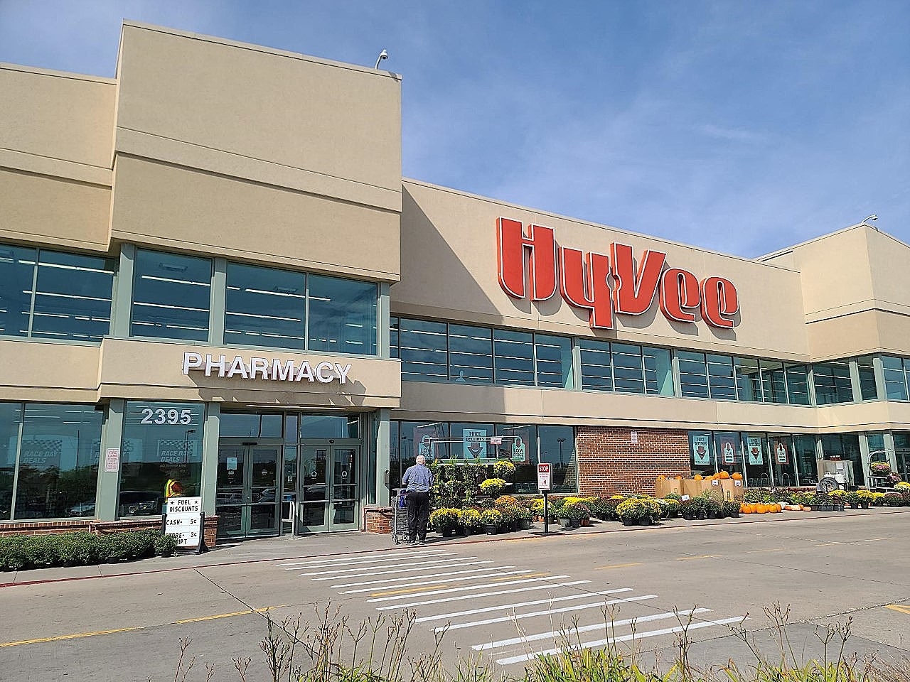 Hy Vee Is Making Two Big Changes To Several Stores This Spring