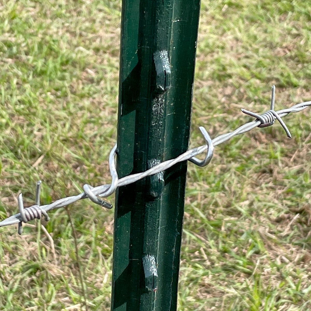 IRONRIDGE 1320 ft X 1 ft 15 5 Gauge Gray Steel Barbed Wire Rolled Fencing In The Rolled Fencing Department At Lowes