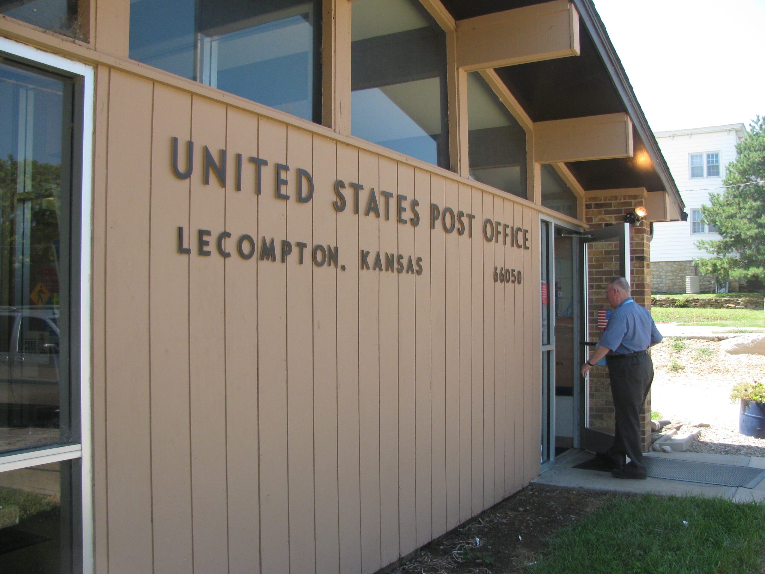 Lecompton Officials Seeking Answers Over Post Office News Sports Jobs Lawrence Journal World News Information Headlines And Events In Lawrence Kansas