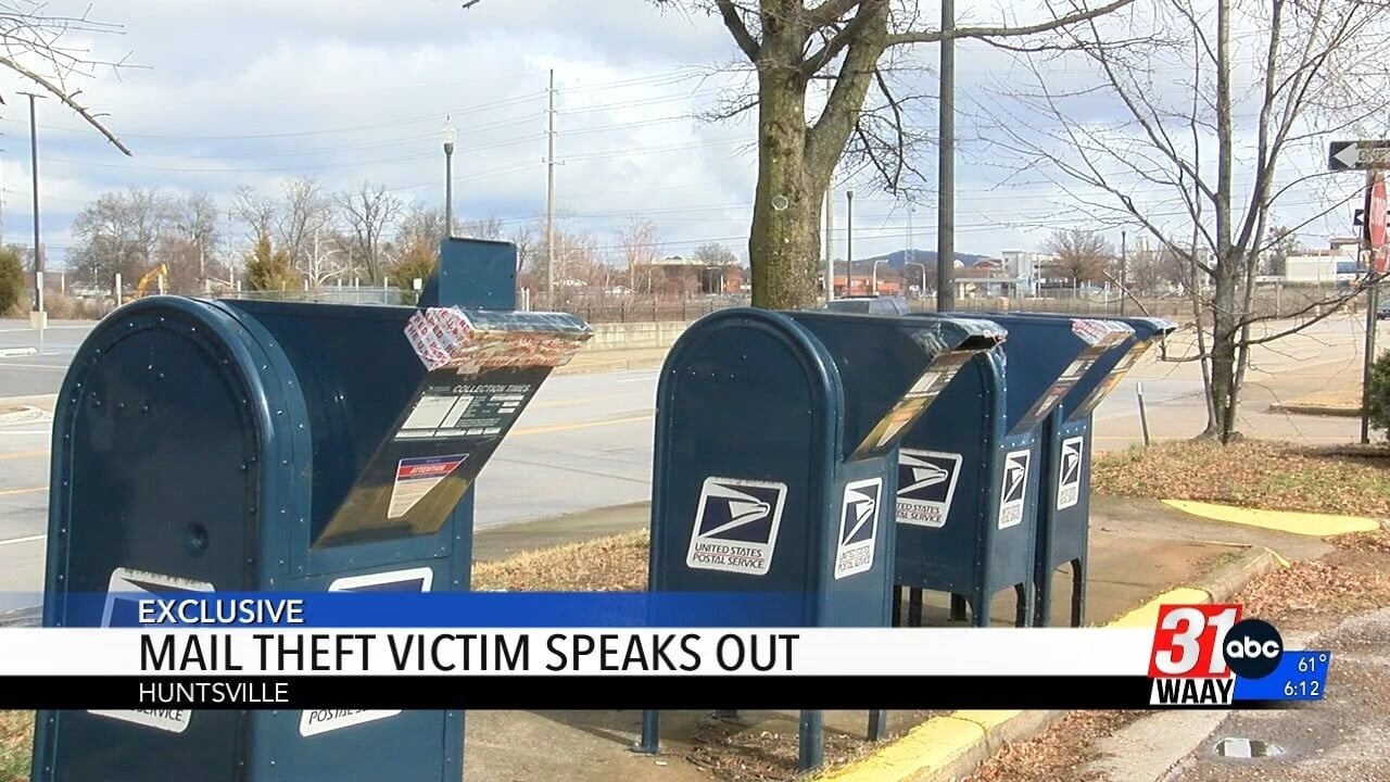 huntsville post office hours