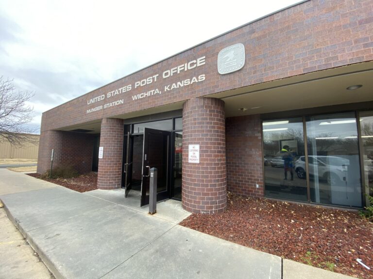 NE Wichita Post Office No Longer Offering 24 hour Service Due To Vandalism