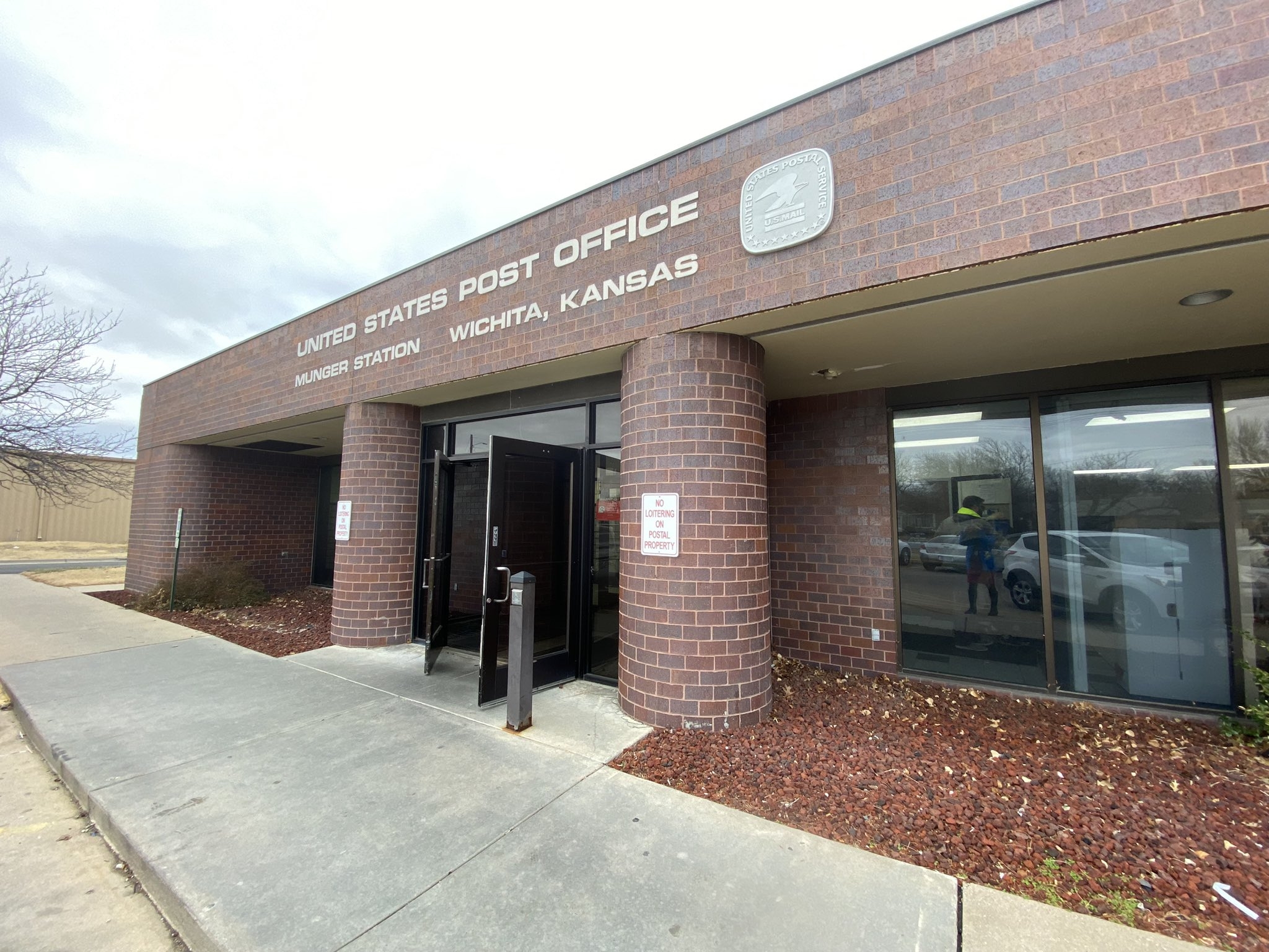 NE Wichita Post Office No Longer Offering 24 hour Service Due To Vandalism