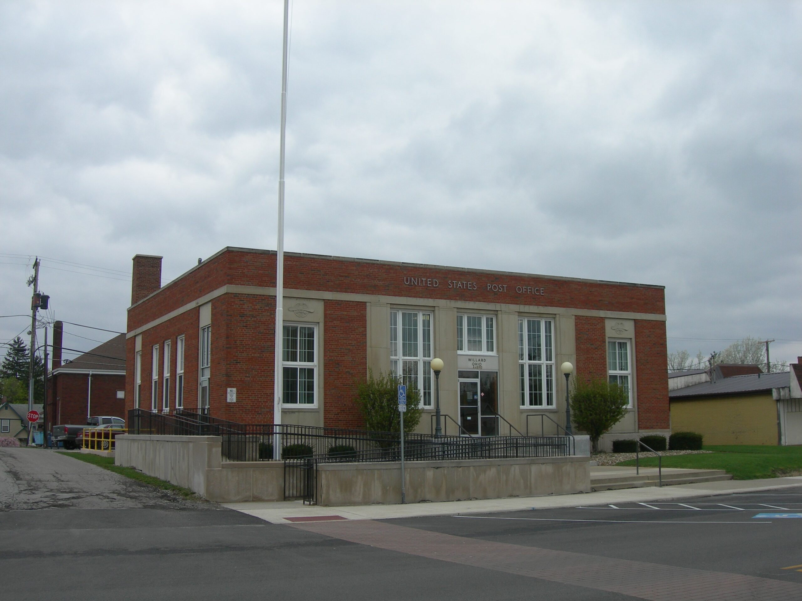 harrison post office hours