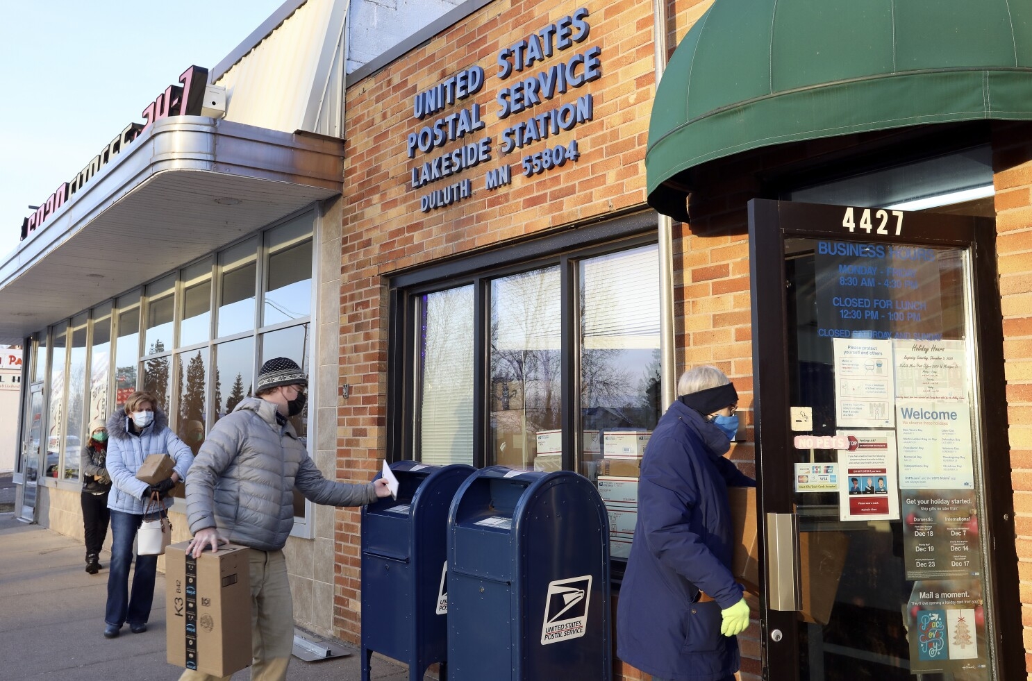 Post Offices In Duluth See Increased Holiday Workload Due To COVID 19 Duluth News Tribune News Weather And Sports From Duluth Minnesota