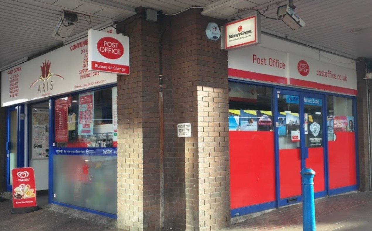 kingston post office hours