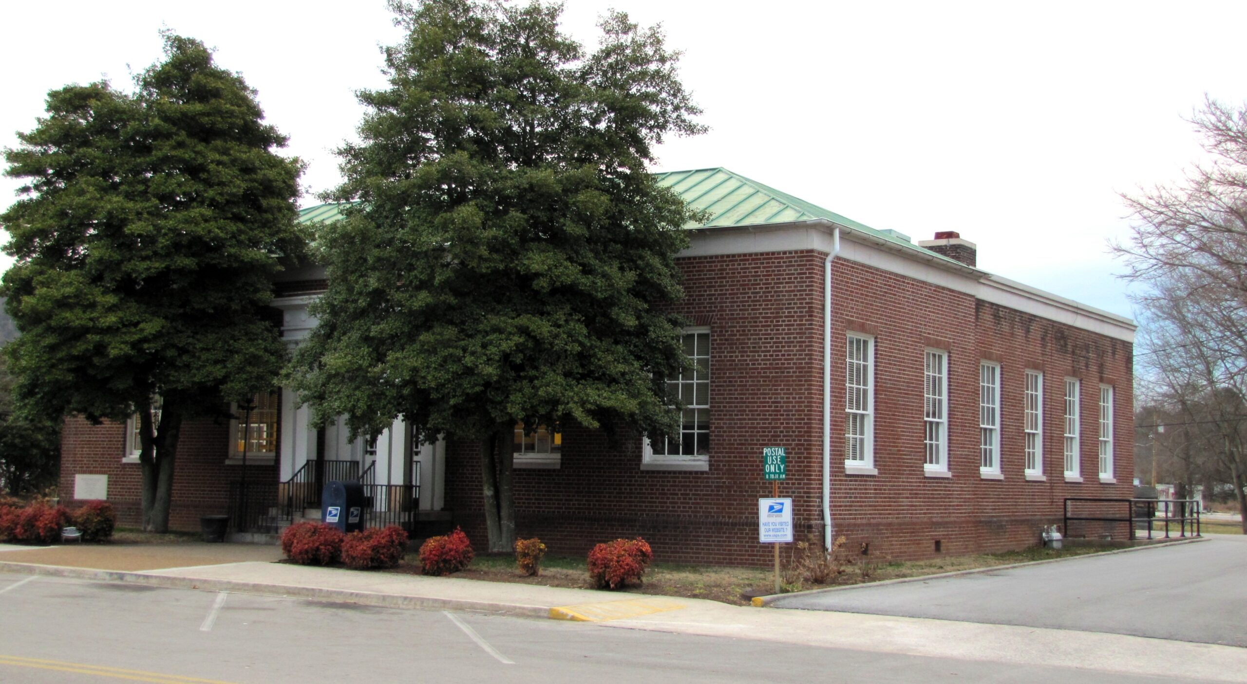 brick post office hours