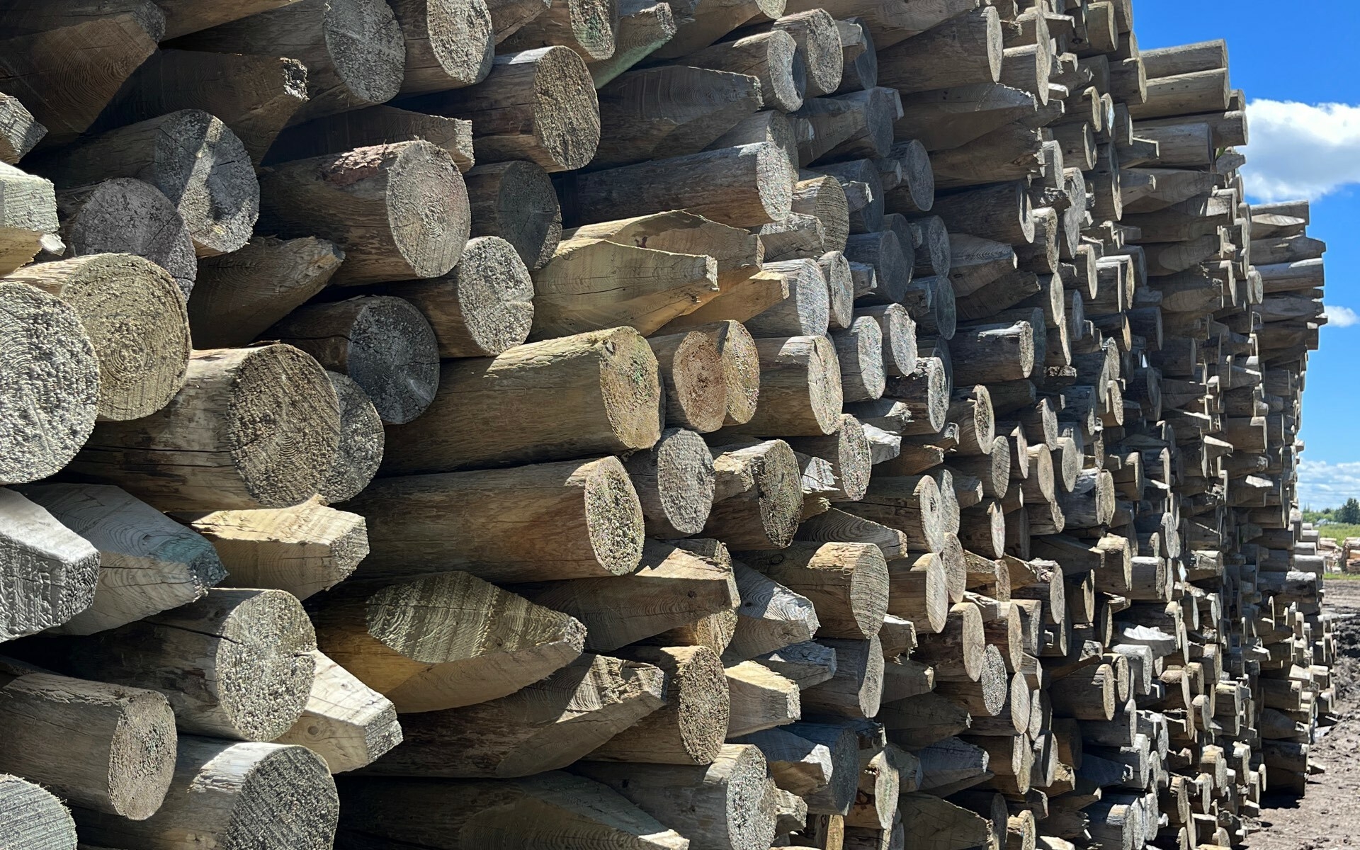 Round Wood Posts Bell Lumber Pole