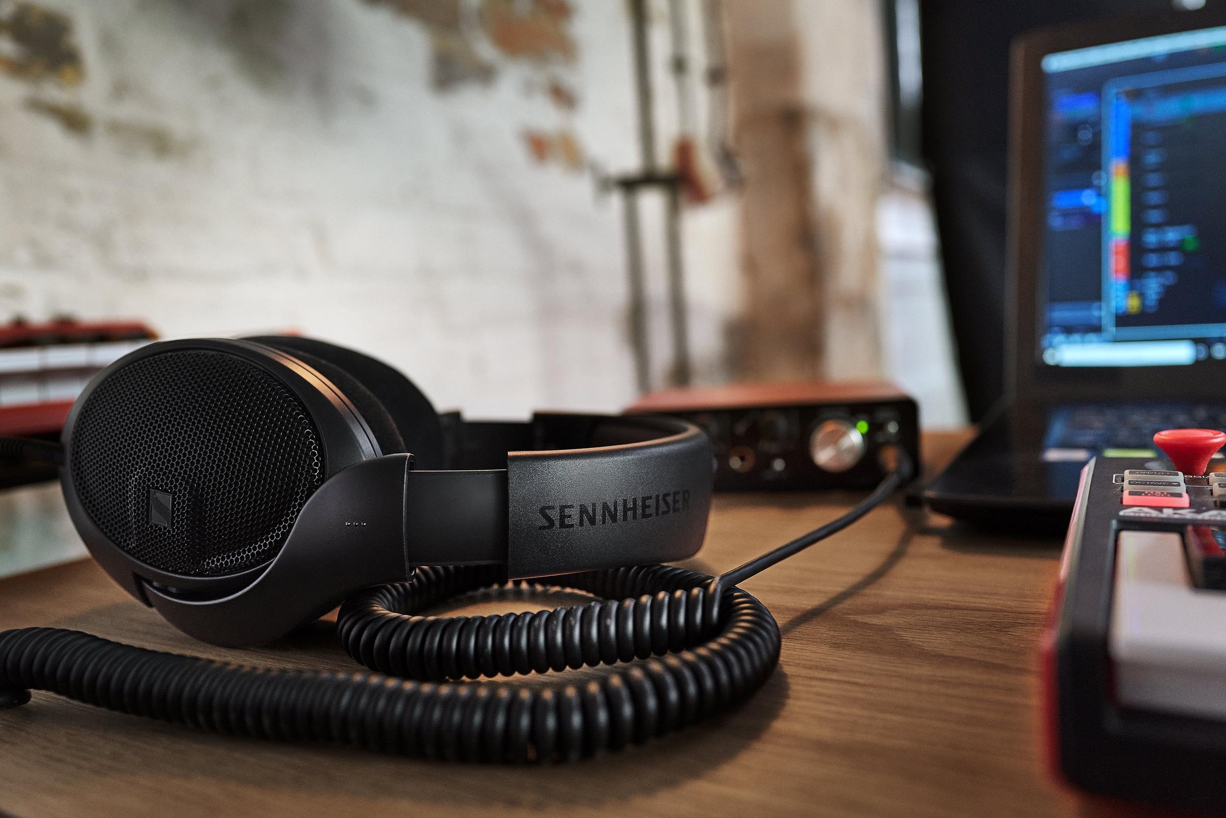 Sennheiser s New Studio Cans The HD400 Pro Headphone ph