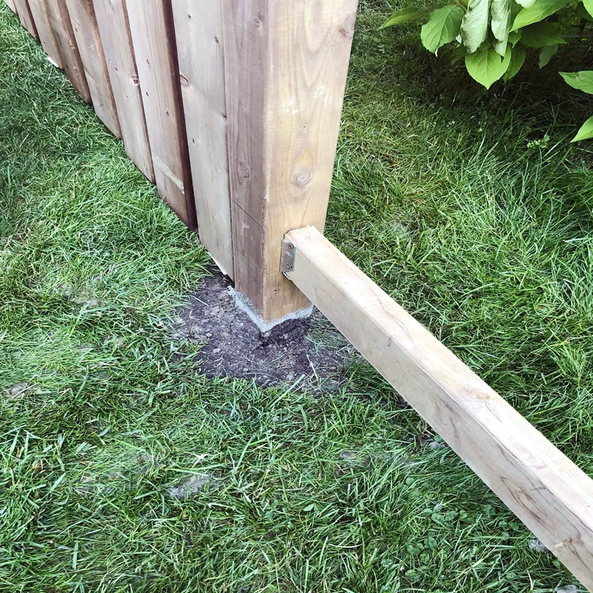 Should You Use Expanding Foam For Setting Fence Posts 