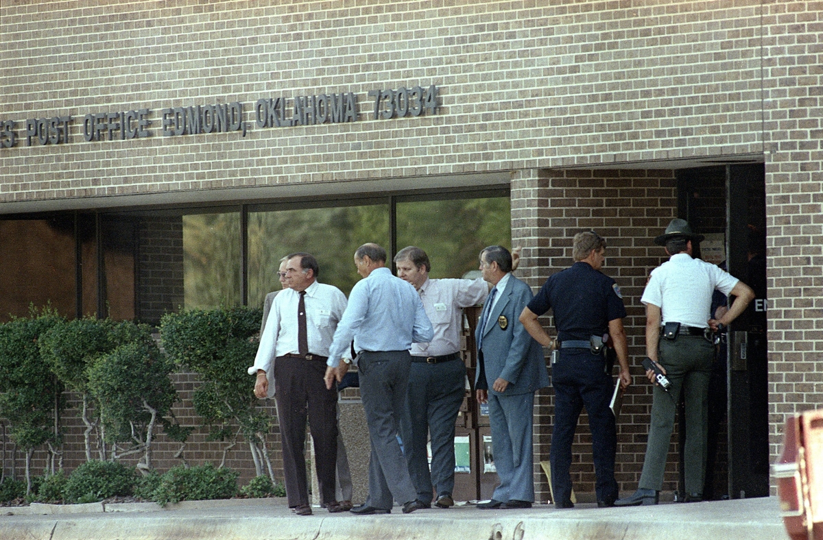 Survivors Still Feel Physical Psychological Effects 30 Years After First Postal Mass Shooting New York Daily News