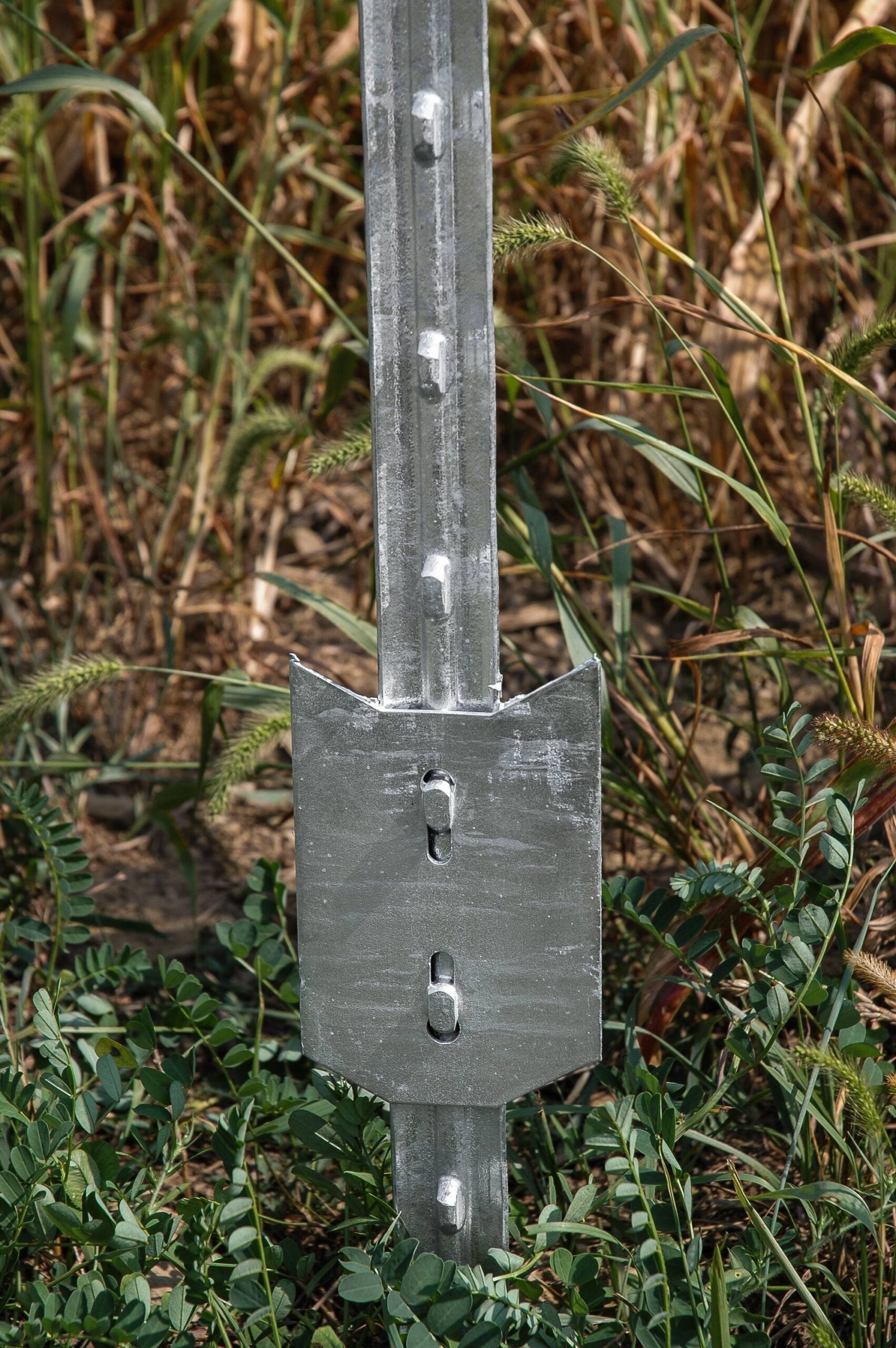 T Post Studded Hot Dipped Galvanized With Plate