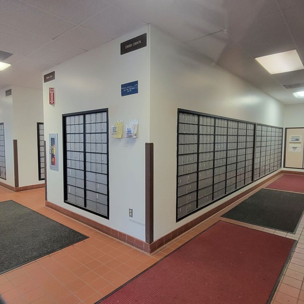 anchorage post office hours