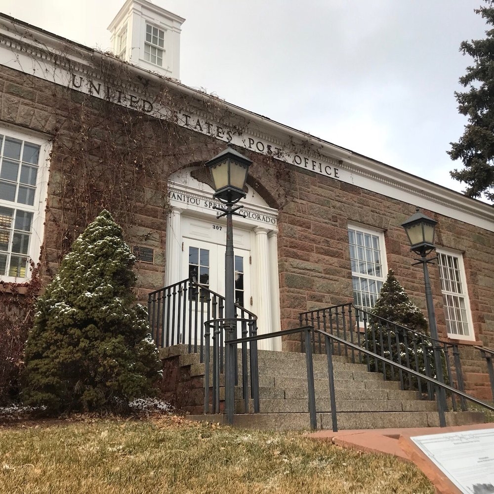 colorado springs post office hours