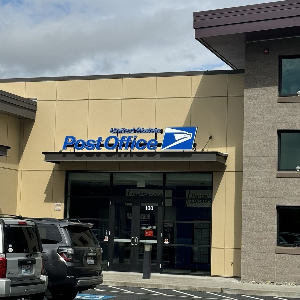 seattle post office hours