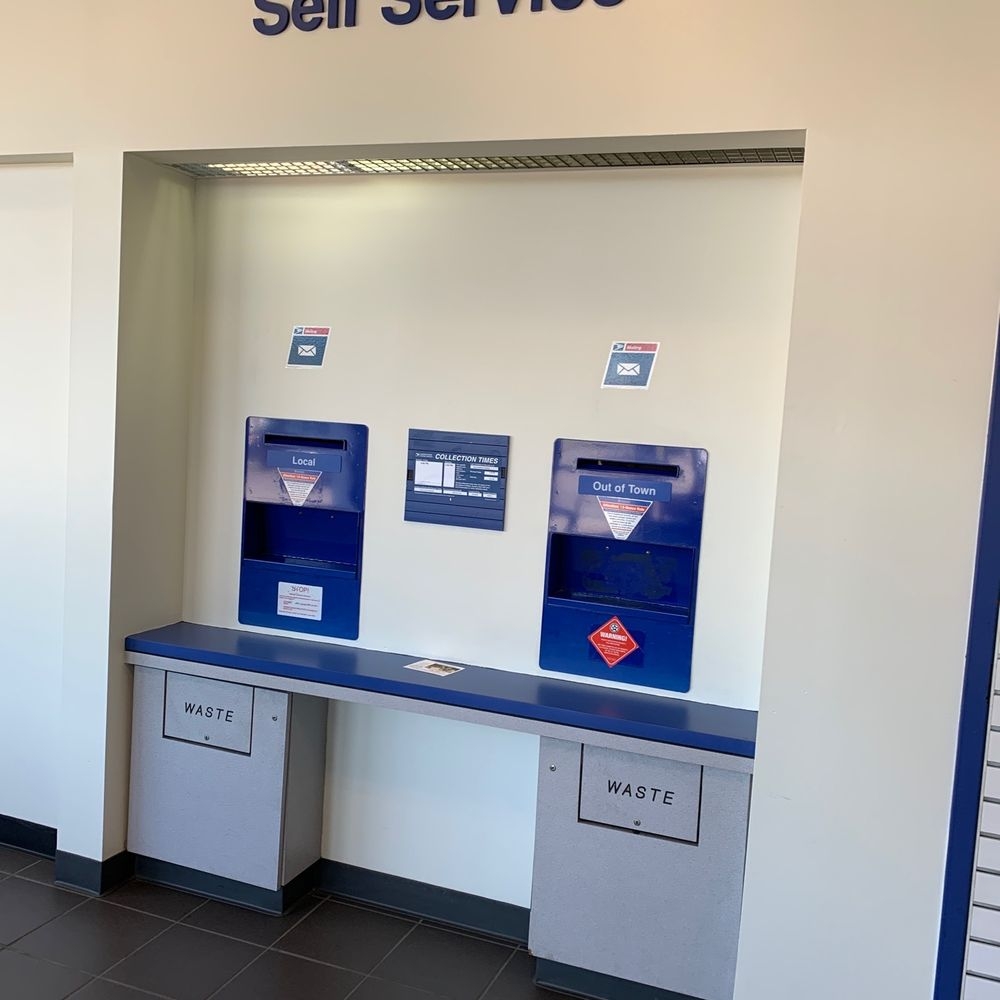 brookhaven post office hours
