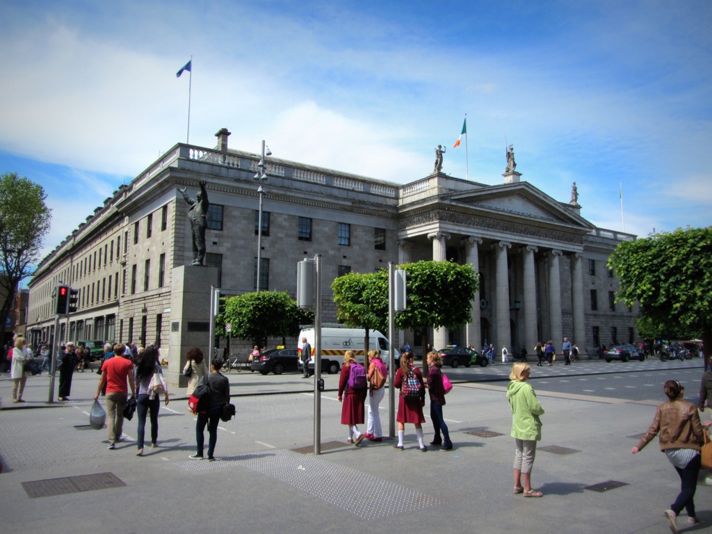The General Post Office O Connell Street Dublin City 1817 CURIOUS IRELAND
