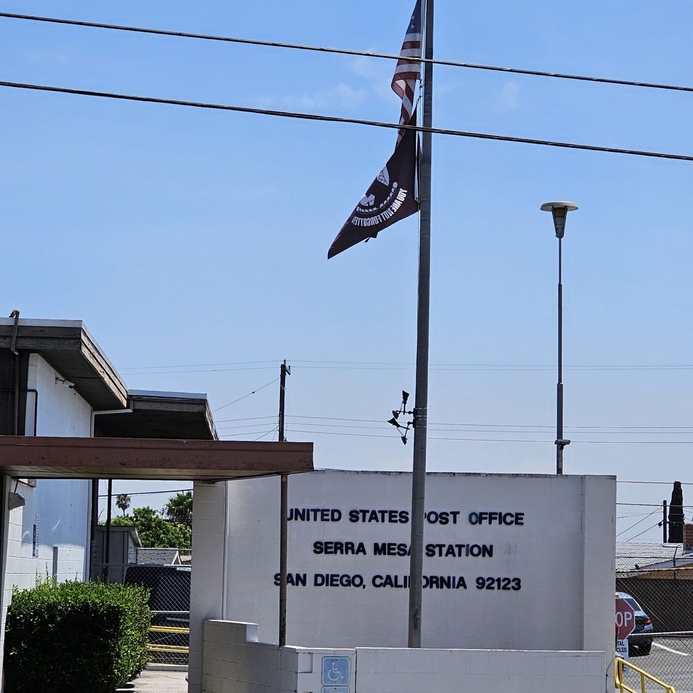 encinitas ca post office hours