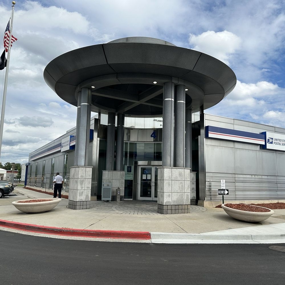 lawrenceville post office hours