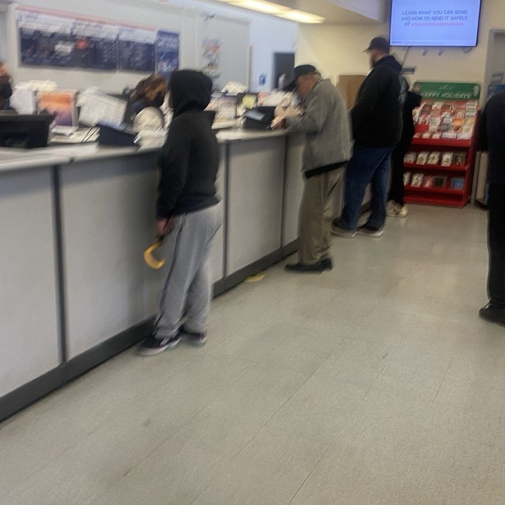 fremont post office hours