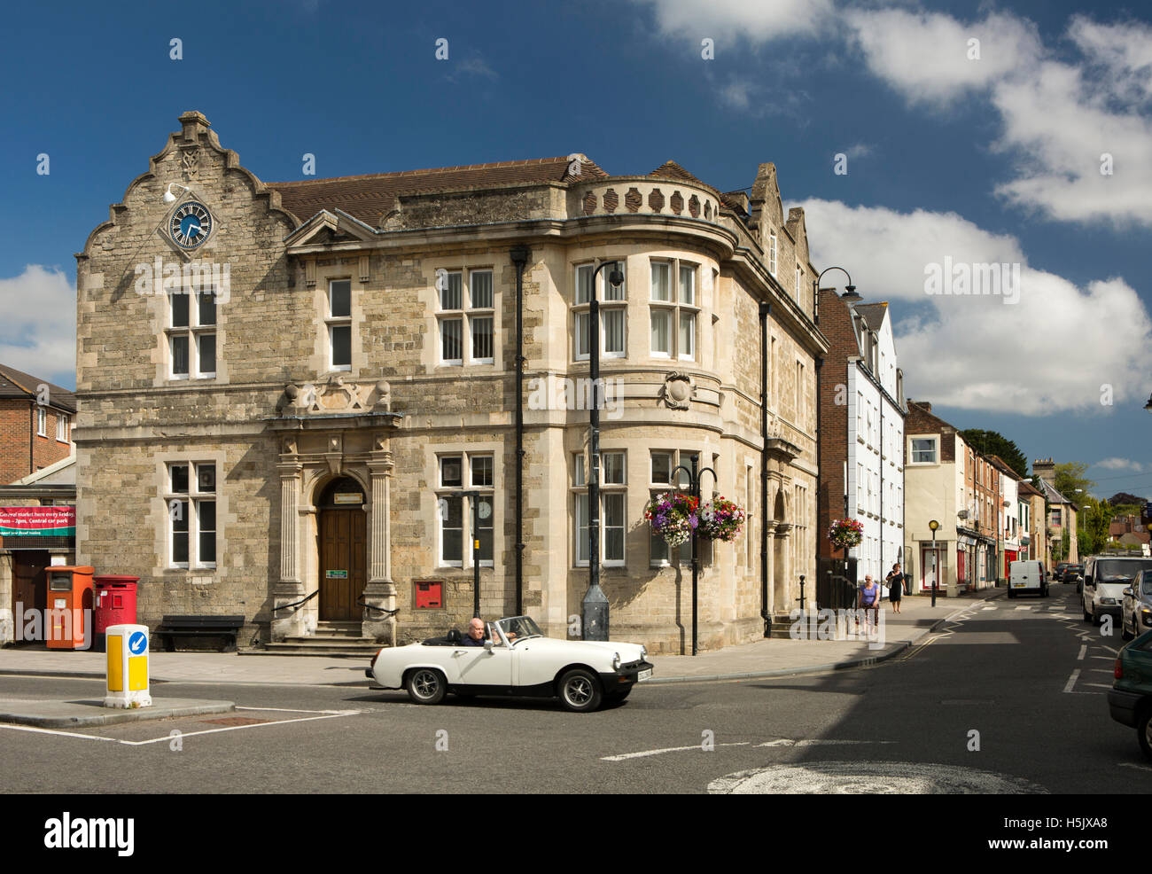 Warminster Wiltshire Post Office Hi res Stock Photography And Images Alamy