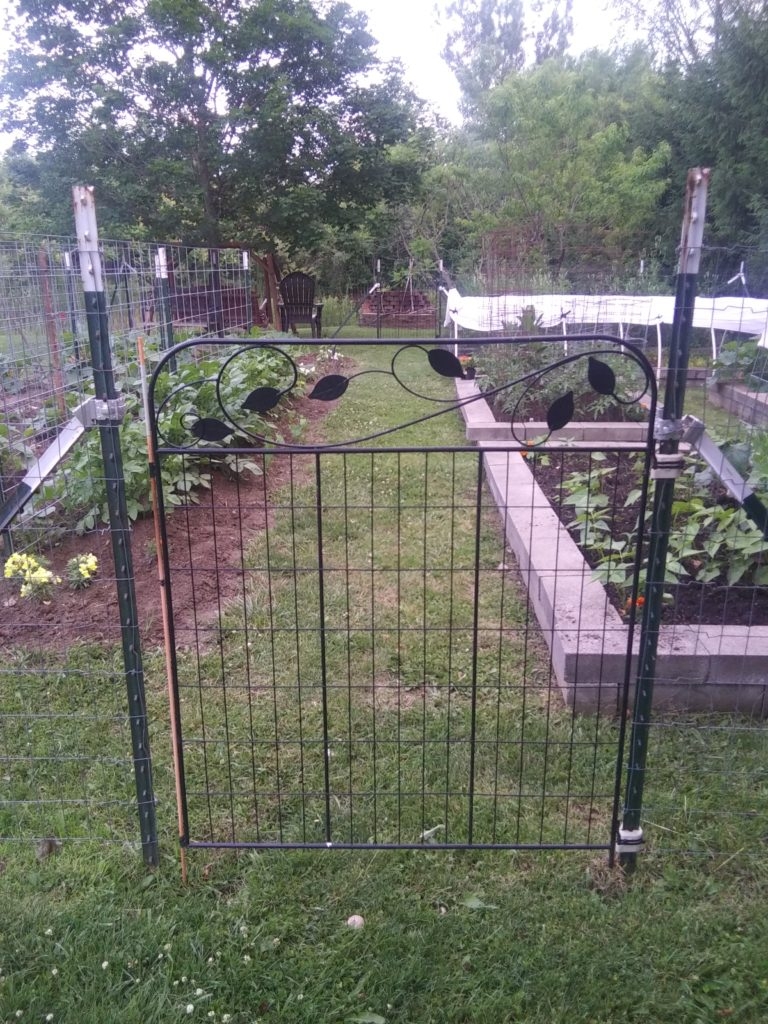 lowes t post fence
