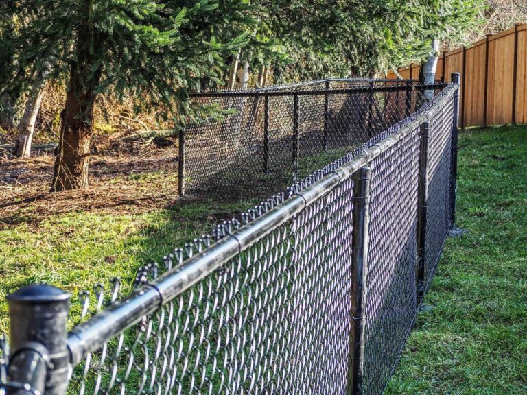 What Is Chain Link Fence Made Of And How Is It Made Atlanta Post Caps