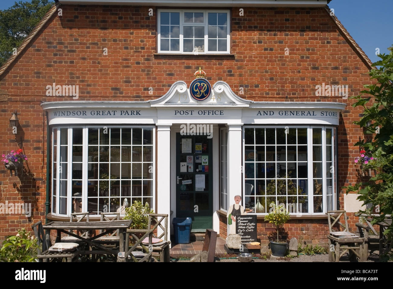 Windsor Post Office Hi res Stock Photography And Images Alamy