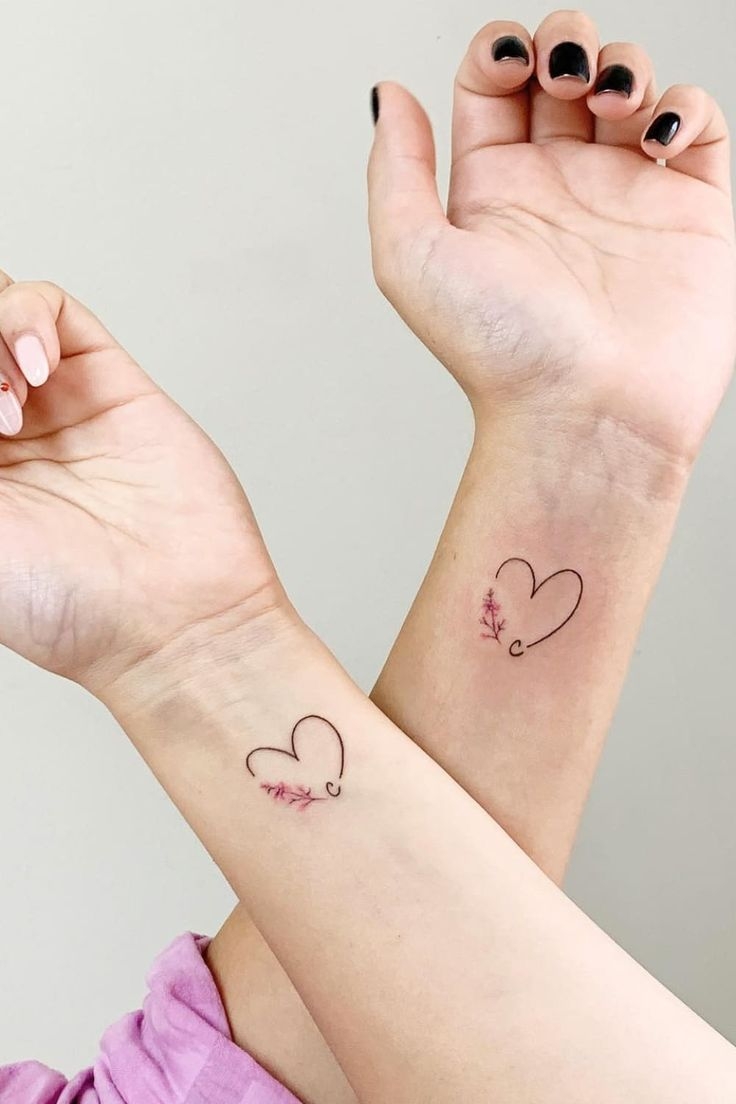 35 Stunning Small Heart Tattoo Ideas